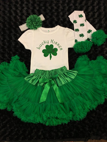 Girls St Patricks day Green Pettiskirt Outfit, Shamrock O
